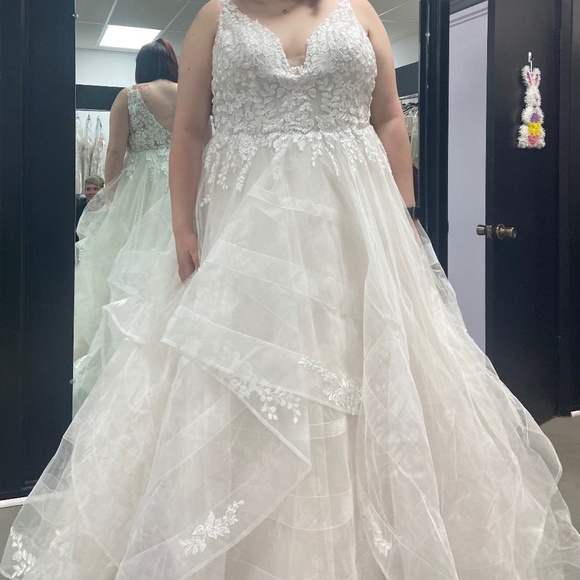 Wedding dress